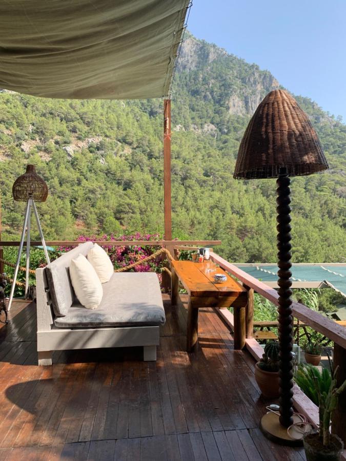 Large Bungalow With Sea View In Kabak Bay, Oeluedeniz Fethiye Eksteriør bilde